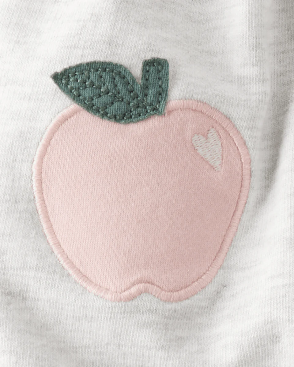 Conjunto 3 piezas cárdigan gris con manzana, body y pantalón - Image 4