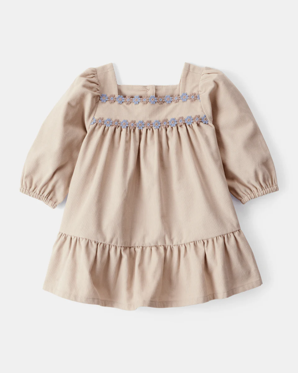 Vestido marrón de manga larga en tejido suave